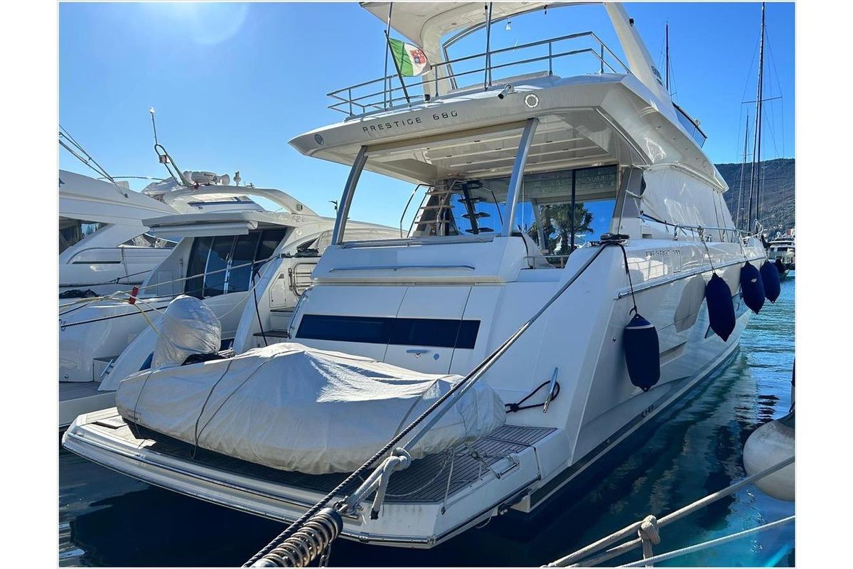 2016 Prestige 70 