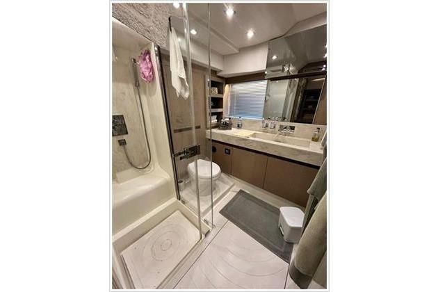 2016 Prestige 70 