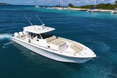 Pursuit S 408 Sport