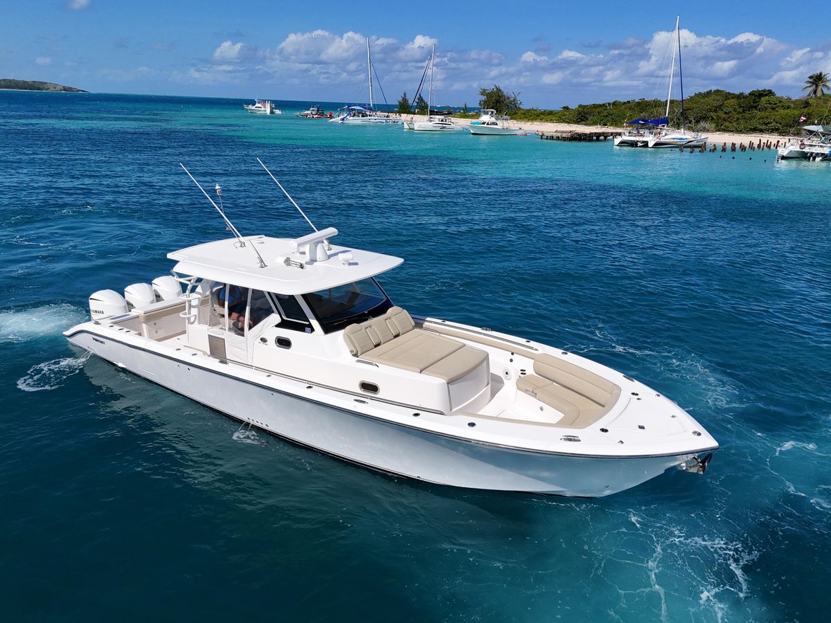 2018 Pursuit 42 