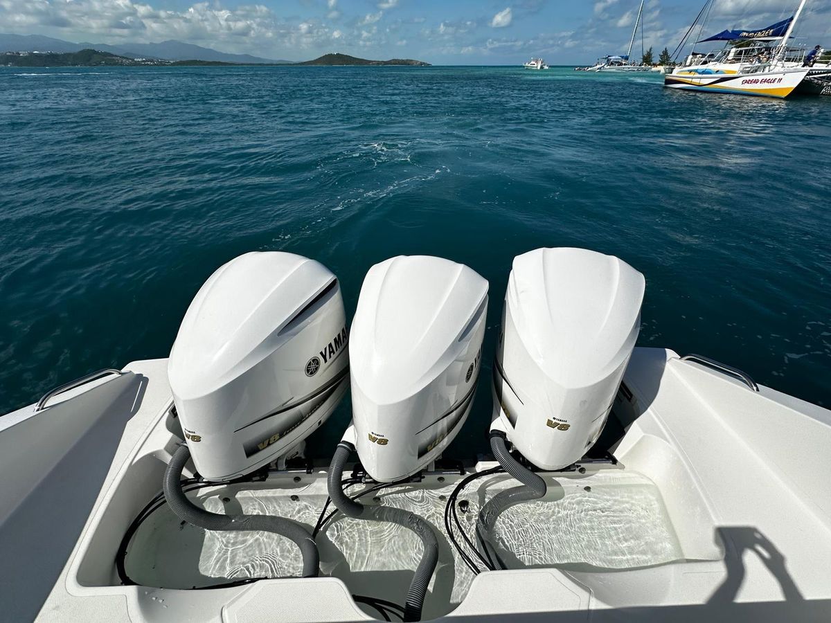 2018 Pursuit 42 