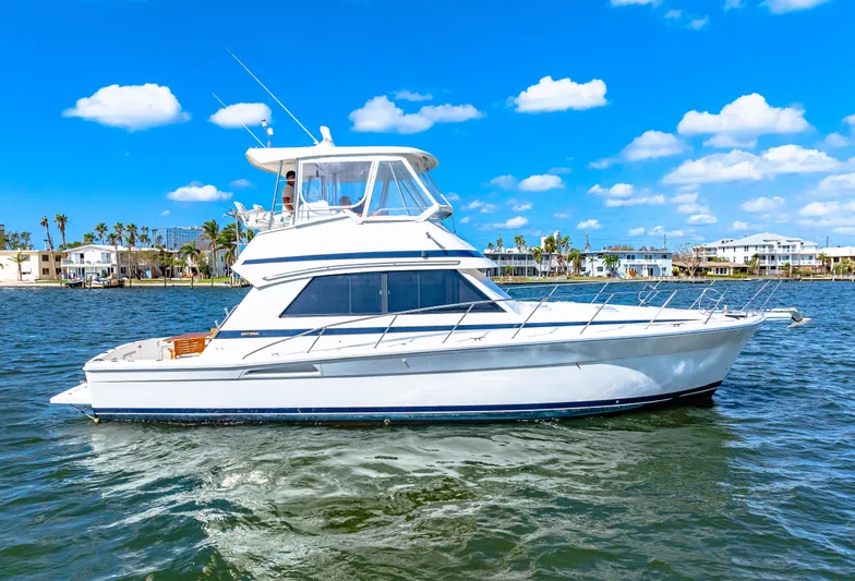 Legacy Yacht Photos Pics 