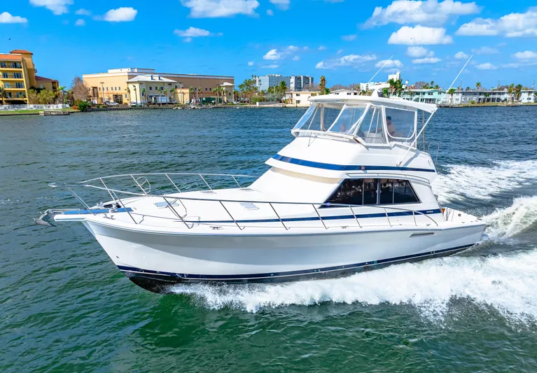 Legacy Yacht Photos Pics 