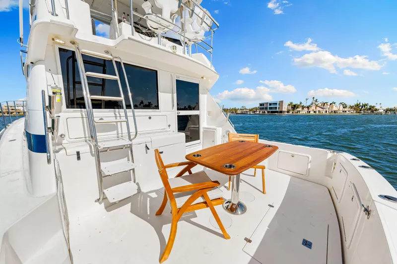 Legacy Yacht Photos Pics 