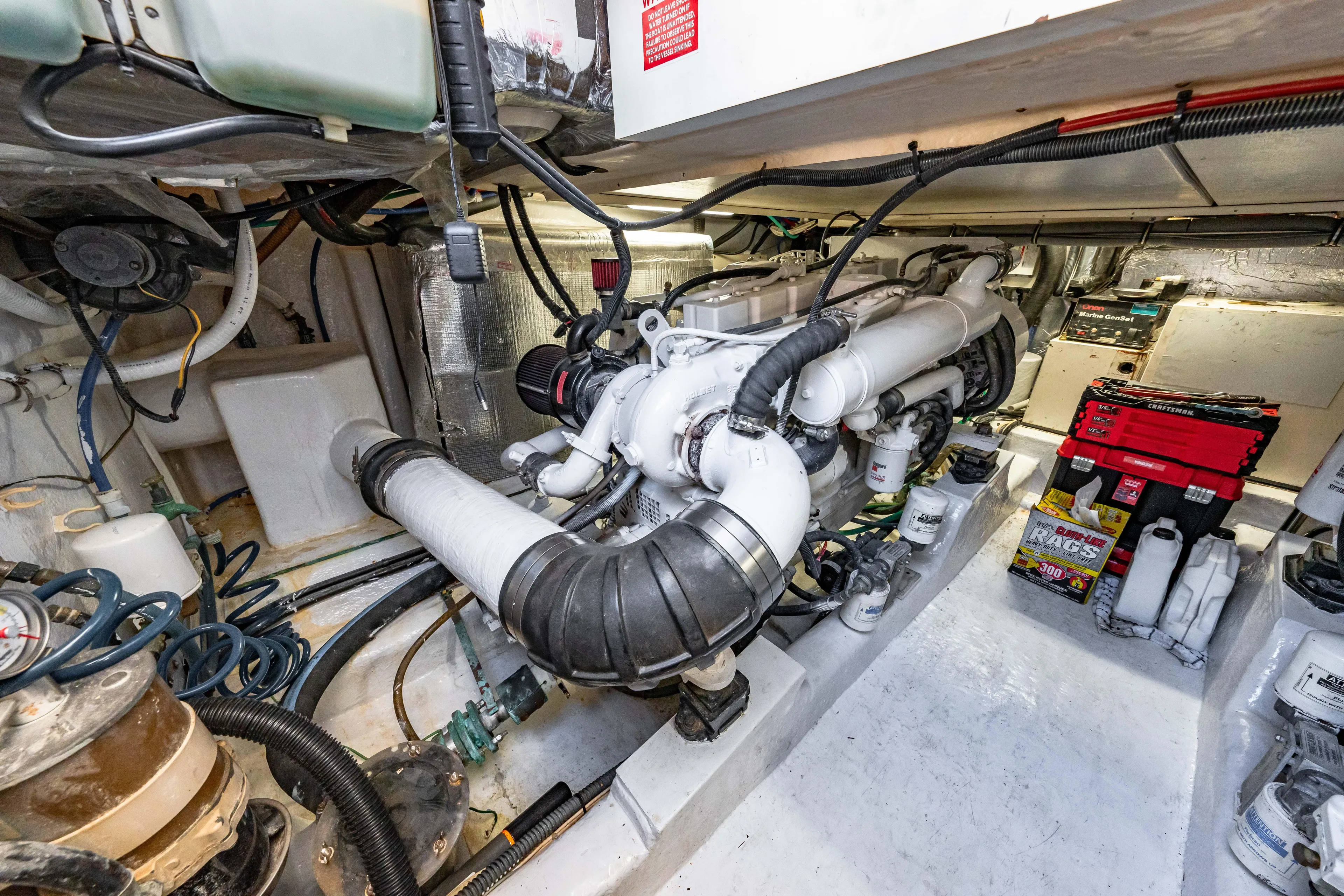 Legacy Yacht Photos Pics 