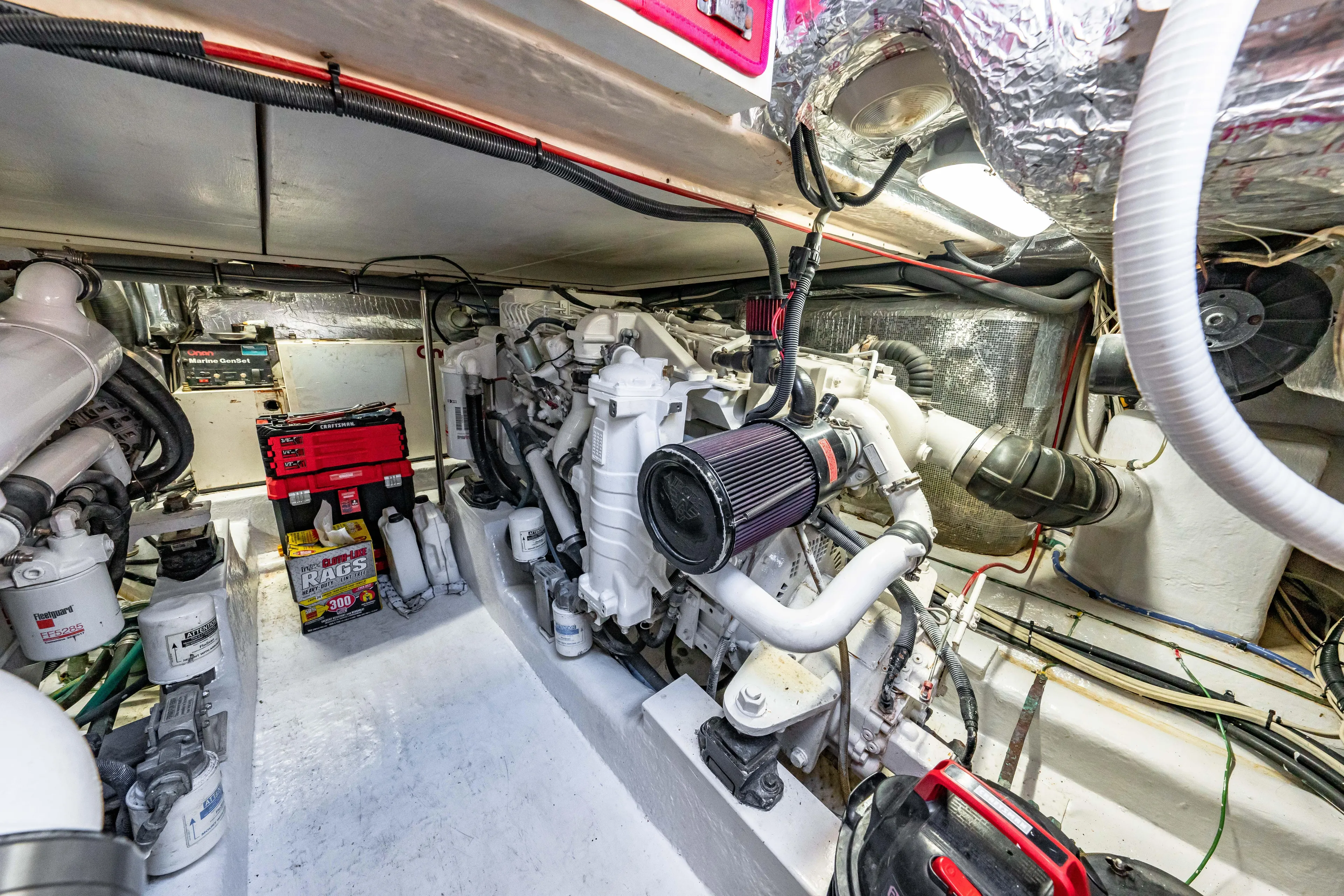 Legacy Yacht Photos Pics 