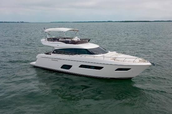 2022 Ferretti Yachts 55 
