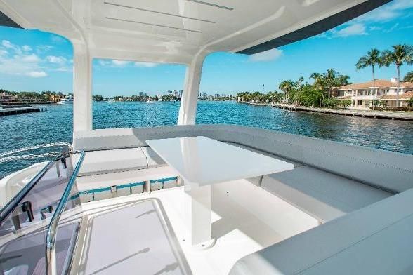 2022 Ferretti Yachts 55 