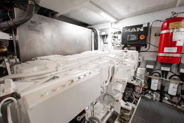 2022 Ferretti Yachts 55 