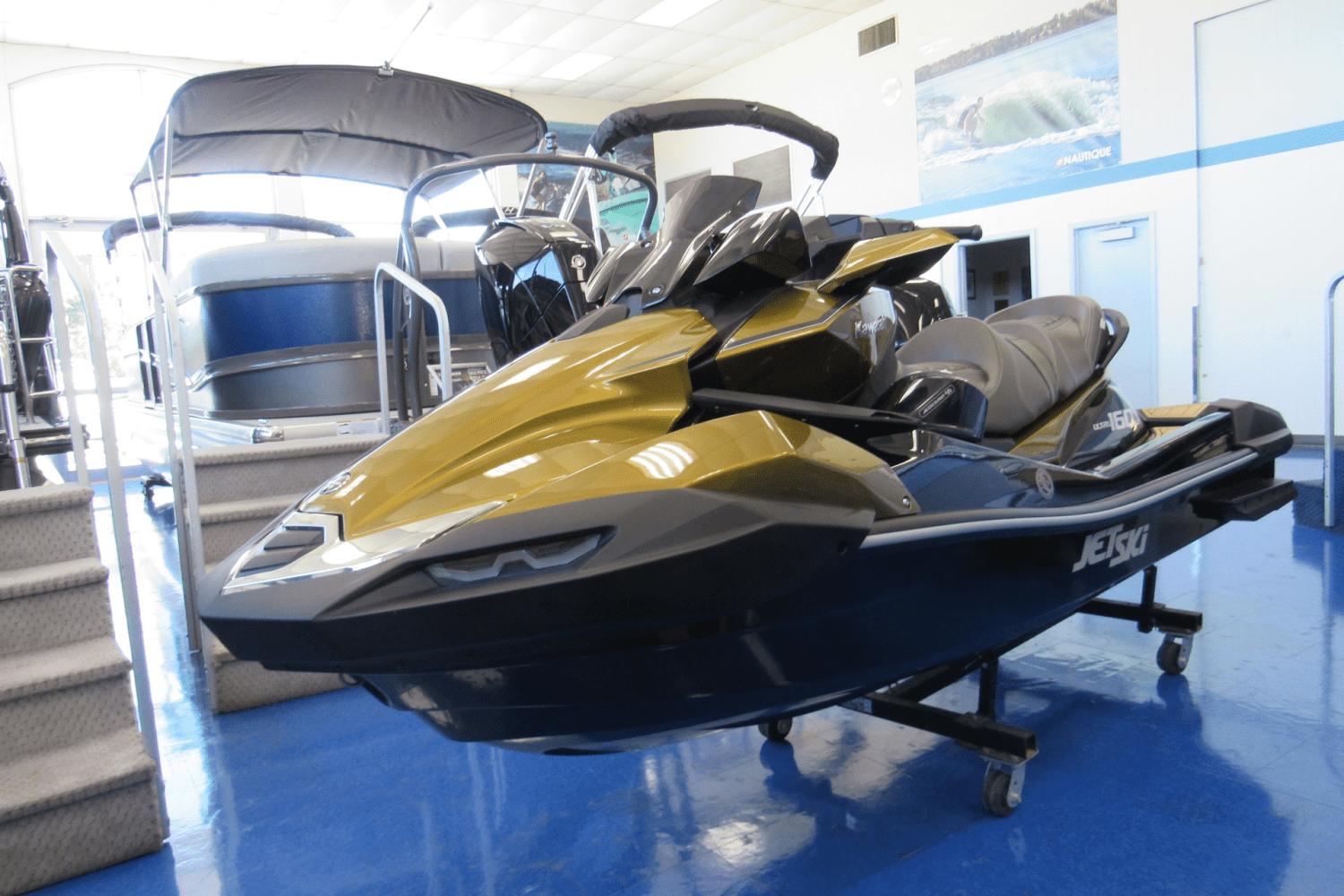 2023 Kawasaki ULTRA 160LX Personal Watercraft for sale - YachtWorld