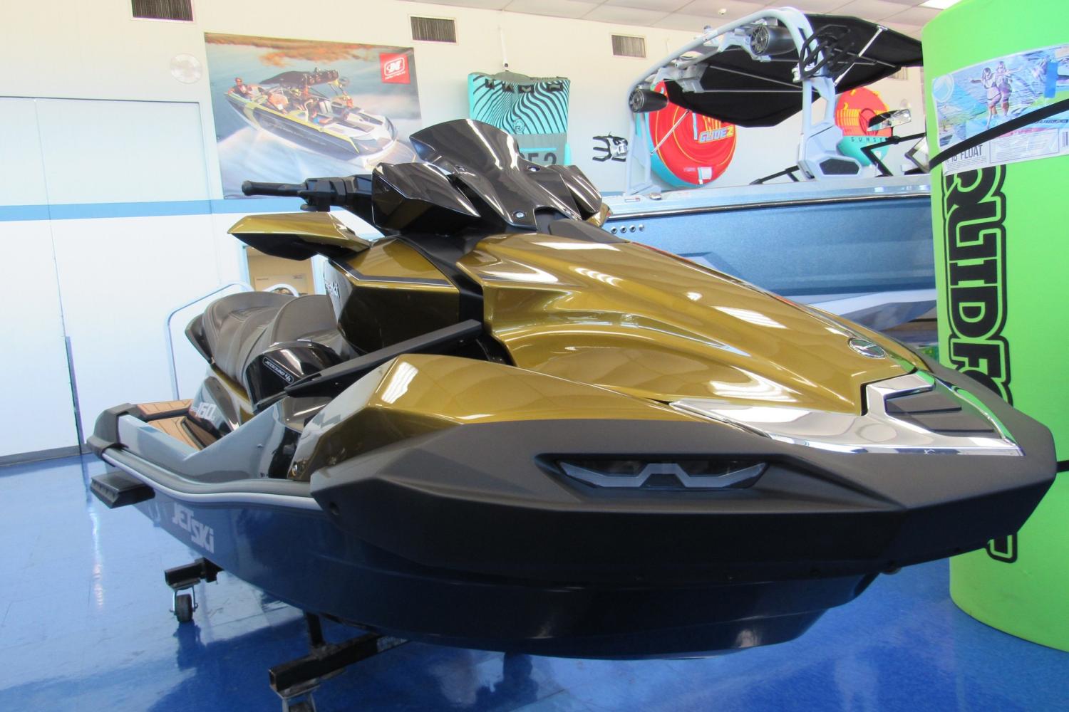 2023 Kawasaki ULTRA 160LX Personal Watercraft for sale - YachtWorld