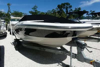 Sea Ray SPX 190 OB