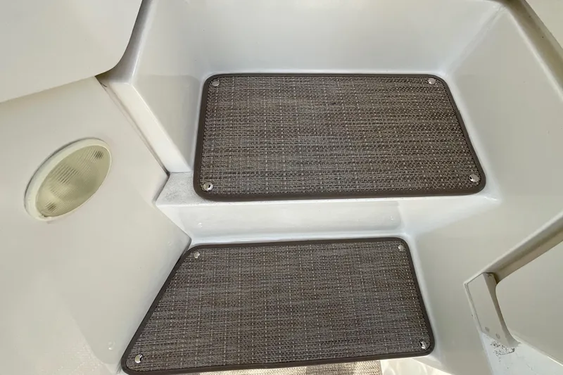  Yacht Photos Pics Steps with textured mats on a 2000 Silverton 392 Motor Yacht.