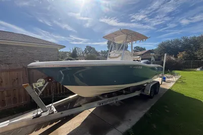 Pioneer 222 Sportfish