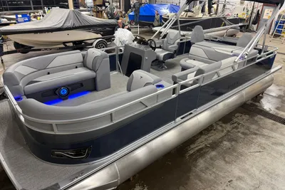 Tahoe Sport 2385 Rear Fish Tritoon & Honda 4-Stroke EFI