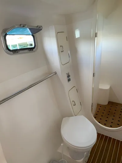 Casuarina Yacht Photos Pics 