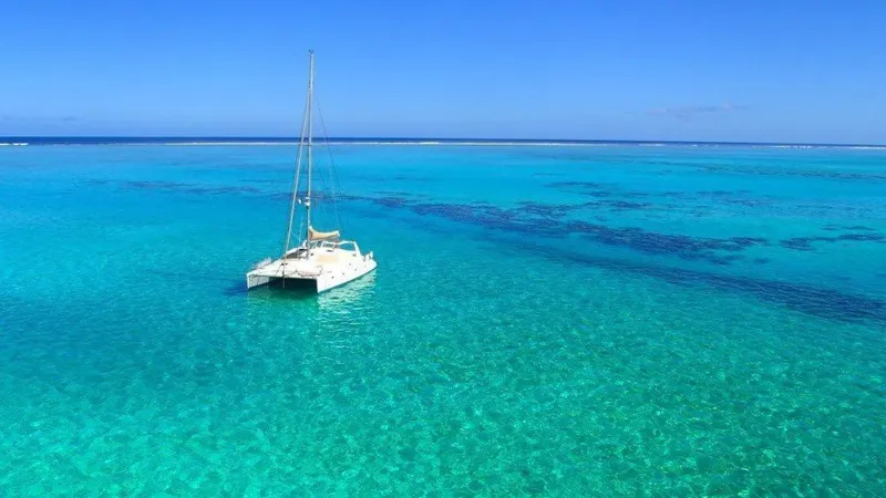 Casuarina Yacht Photos Pics 