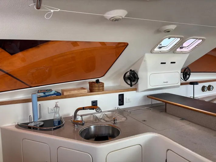 Casuarina Yacht Photos Pics 