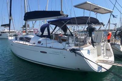 Beneteau Oceanis 43