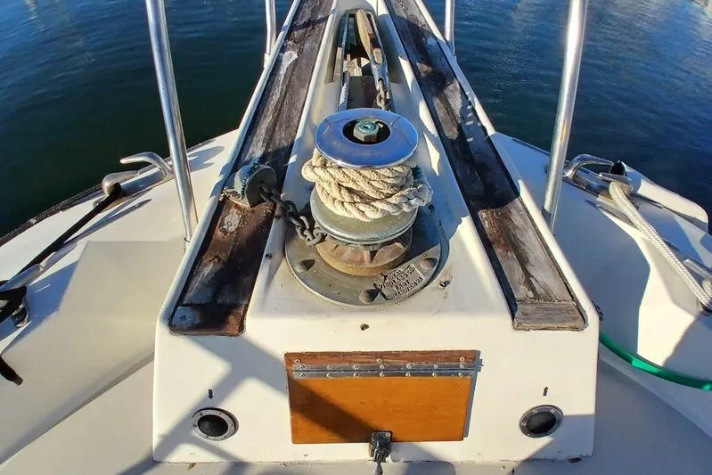 Concrete Idea Yacht Photos Pics 1977 Hatteras 48 Long Range Cruiser bow with winch and ropes.