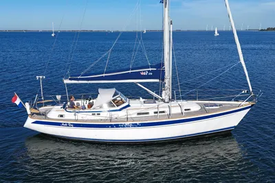 Hallberg-Rassy 39