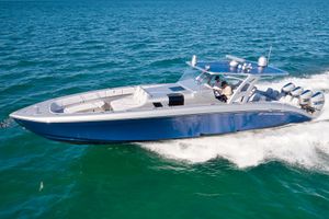 Midnight Express 43' Solstice