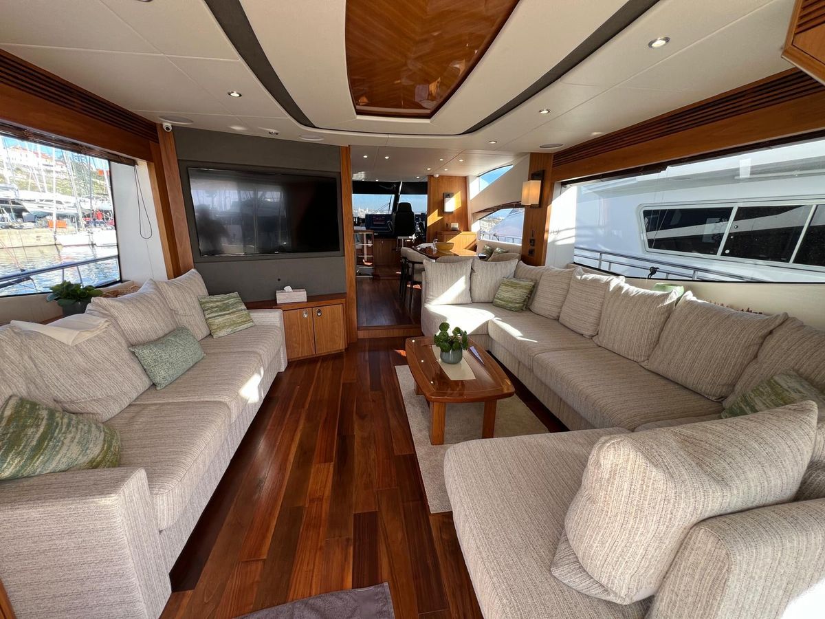 2016 Sunseeker 75 