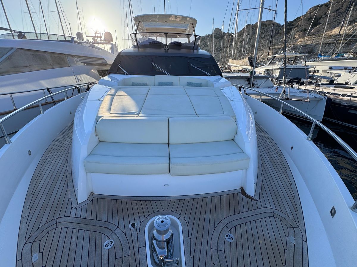 2016 Sunseeker 75 