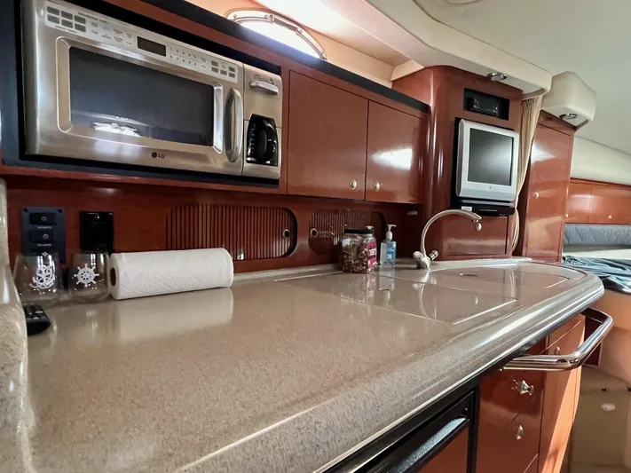 Runnin Free Yacht Photos Pics 