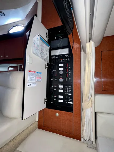 Runnin Free Yacht Photos Pics 