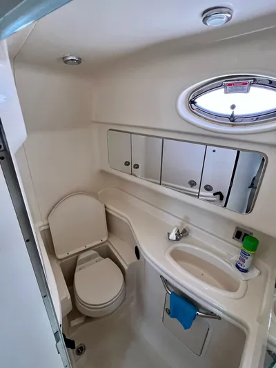 Runnin Free Yacht Photos Pics 