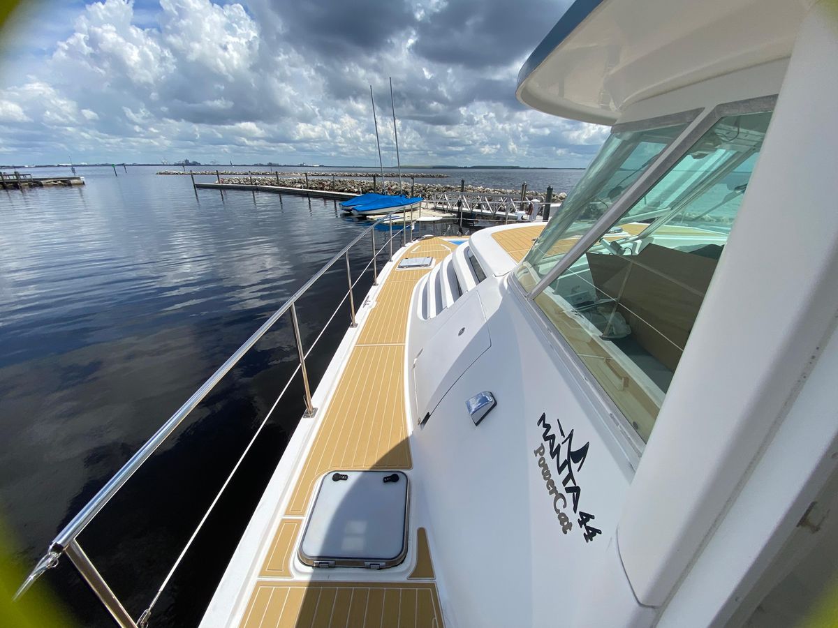 2007 Manta 44 