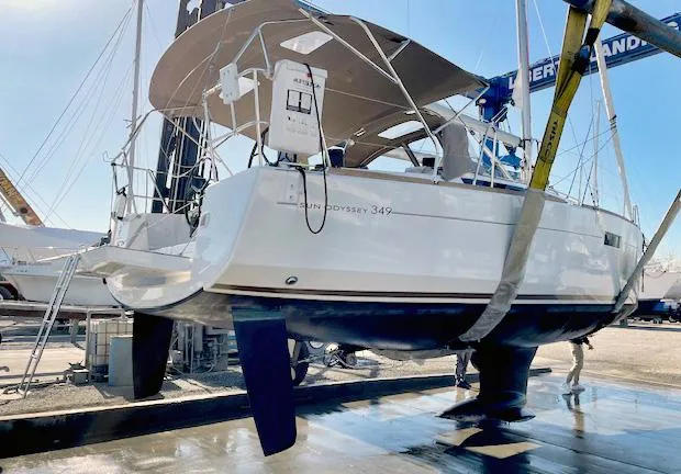 Hanavave Yacht Photos Pics 