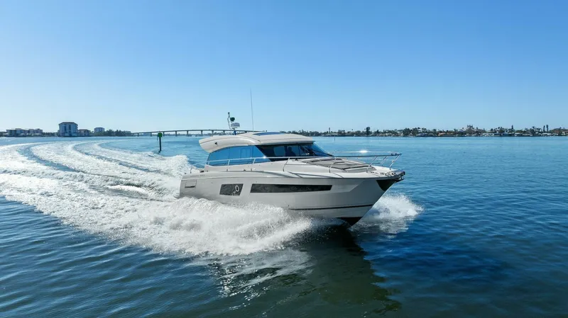 Slainte Yacht Photos Pics 