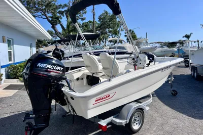Boston Whaler 130 Super Sport MERCURY 40hp MINT CONDITION!!!!