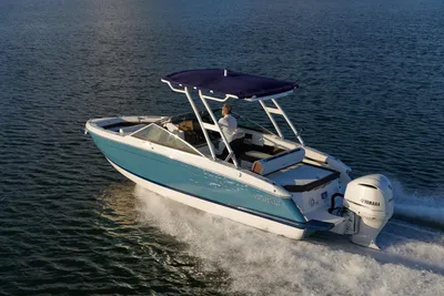 Cobalt R4 Outboard