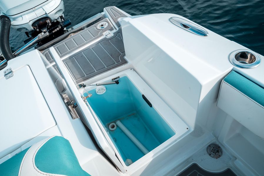 2016 Nor-Tech 390 Center Console