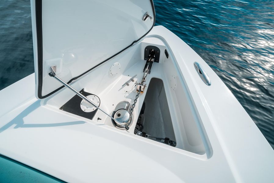 2016 Nor-Tech 390 Center Console