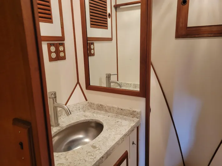 Ocean Jewel Yacht Photos Pics 