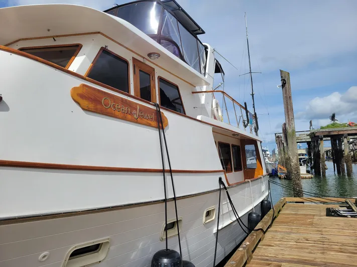 Ocean Jewel Yacht Photos Pics 