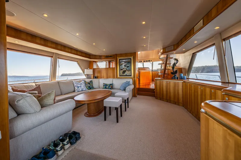 White Rabbit Yacht Photos Pics Salon 1