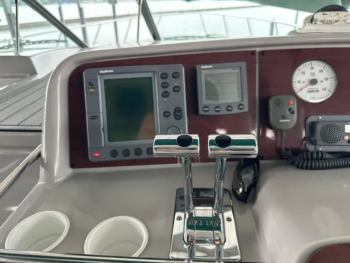  Yacht Photos Pics Control panel of a 2000 Formula 40 PC boat with navigation equipment.