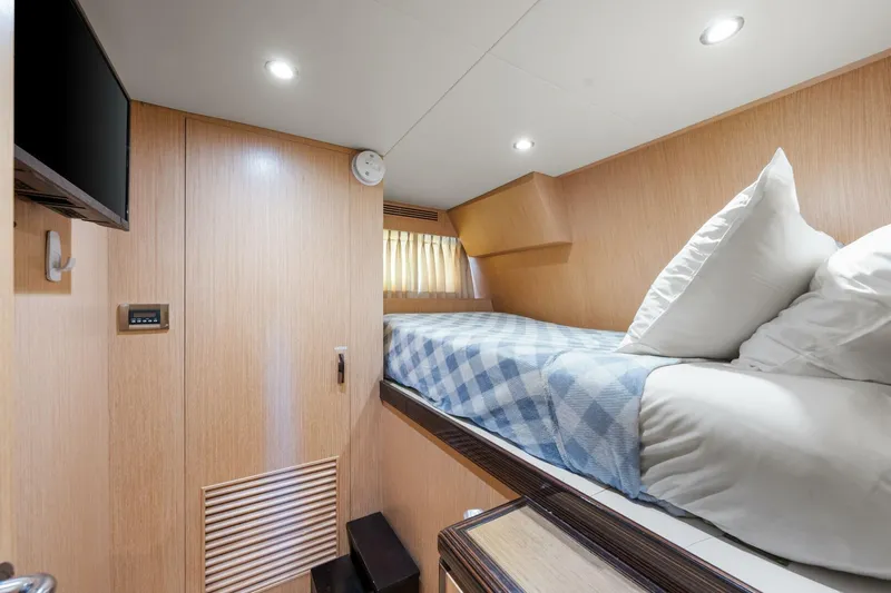 Relentless Yacht Photos Pics 2010 83 Ocean Alexander Motor Yacht 'Relentless'