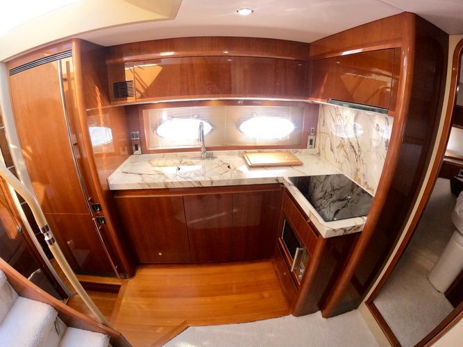 2009 Viking Princess 54 