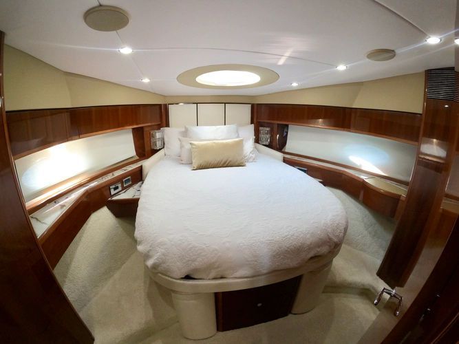 2009 Viking Princess 54 