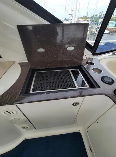 'aquaholic' Yacht Photos Pics 2011 Meridian 441 Sedan -'Aquaholic'