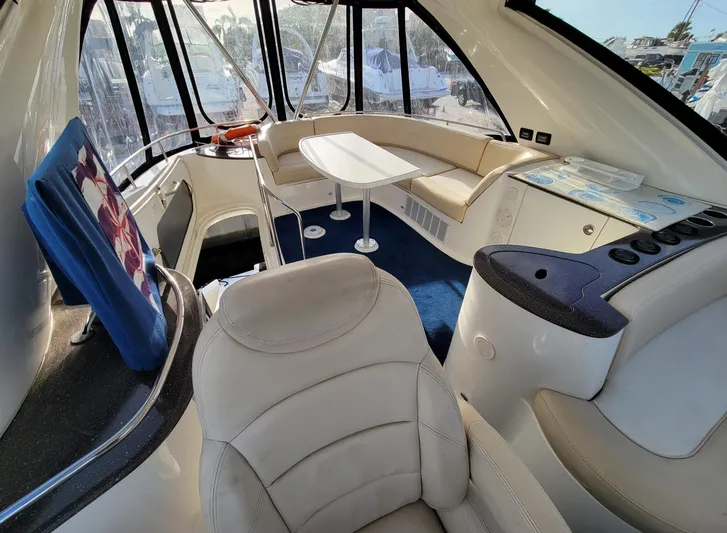 'aquaholic' Yacht Photos Pics 2011 Meridian 441 Sedan - Upper Deck
