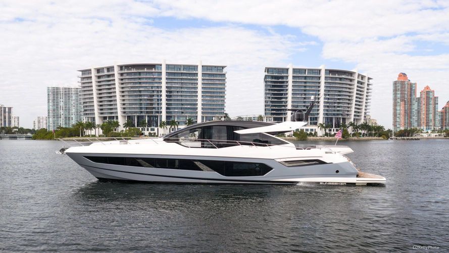 2024 Sunseeker 75 