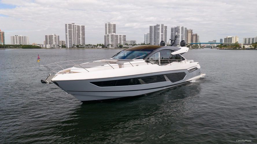 2024 Sunseeker 75 