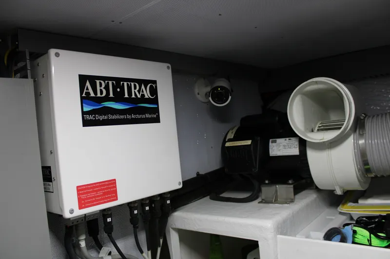 Bella Mia Yacht Photos Pics 